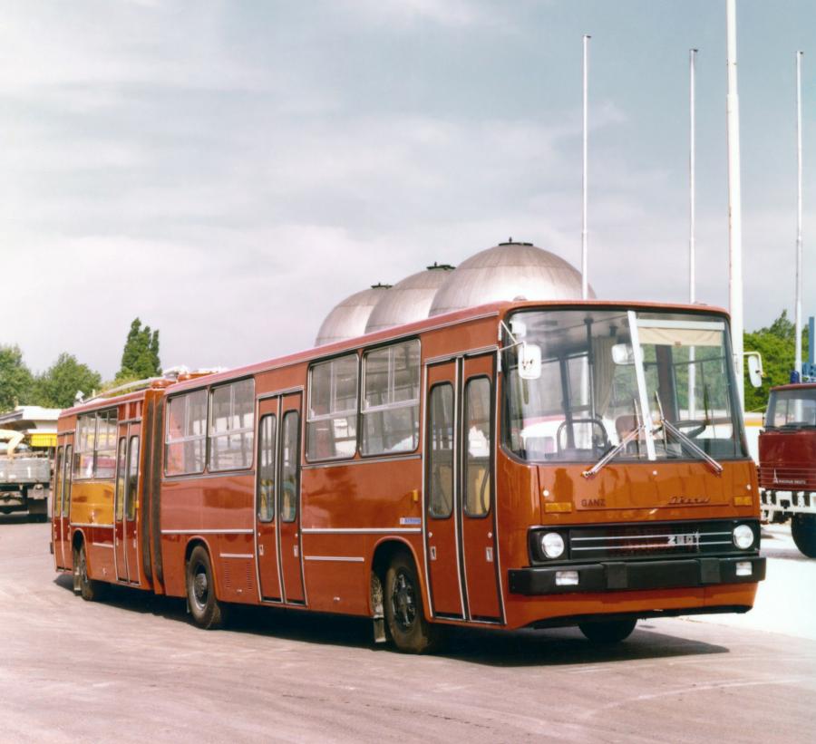  Ikarus 280T 1975 года  (фото 1 из 13)